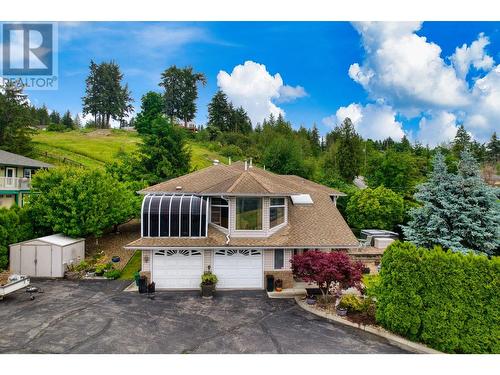 2041 26 Avenue Ne, Salmon Arm, BC - Outdoor