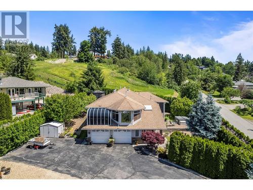 2041 26 Avenue Ne, Salmon Arm, BC - Outdoor