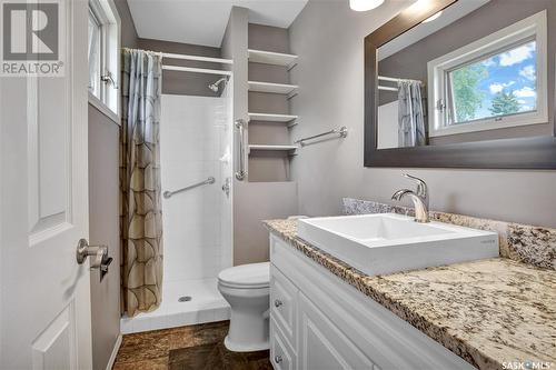 430 David Knight Lane, Saskatoon, SK - Indoor Photo Showing Bathroom