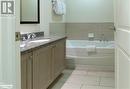 1869 Muskoka 118 Highway W Unit# L204-D1, Muskoka Lakes, ON  - Indoor Photo Showing Bathroom 