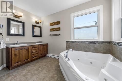 42 Simcoe Drive, Mount Pearl, NL - Indoor Photo Showing Bathroom