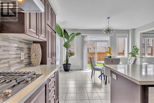 125 Russell Creek Drive, Brampton, ON - Indoor Photo Showing Kitchen With Upgraded Kitchen