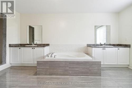 485 Bessborough Drive, Milton, ON - Indoor Photo Showing Bathroom