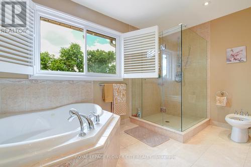 6052 St. Ives Way, Mississauga, ON - Indoor Photo Showing Bathroom