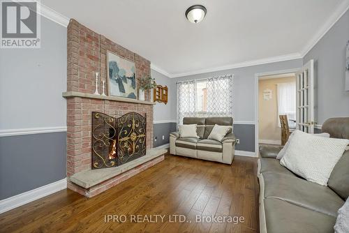 7 Calvert Drive, Halton Hills, ON - Indoor Photo Showing Living Room With Fireplace