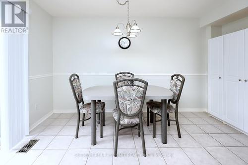3949 Arbourview Terrace, Mississauga, ON - Indoor Photo Showing Dining Room
