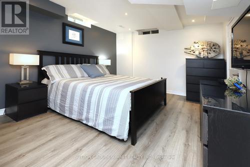 3949 Arbourview Terrace, Mississauga, ON - Indoor Photo Showing Bedroom
