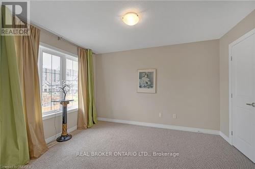 93 Southshore Crescent, Hamilton, ON - Indoor Photo Showing Other Room