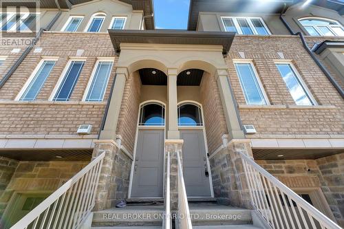 26 Aqua Lane, Hamilton, ON - Outdoor