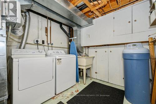 10 Nickolas Crescent, Cambridge, ON - Indoor Photo Showing Laundry Room