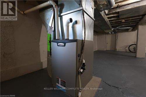 125 Sanford Avenue N, Hamilton, ON - Indoor Photo Showing Basement