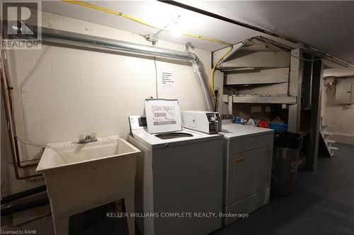 125 Sanford Avenue N, Hamilton (Gibson), ON - Indoor Photo Showing Laundry Room