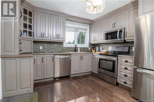 333 St-Jean, Saint-Léonard, NB - Indoor Photo Showing Kitchen