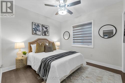 1412 Yellow Rose Circle, Oakville, ON - Indoor Photo Showing Bedroom