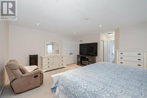 43 Sir Jacobs Crescent, Brampton, ON - Indoor Photo Showing Bedroom