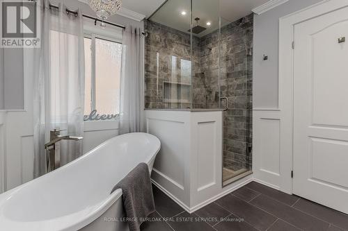 2187 Brays Lane, Oakville, ON - Indoor Photo Showing Bathroom