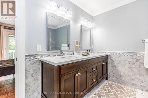 19617 Mountainview Road, Caledon, ON - Indoor Photo Showing Bathroom