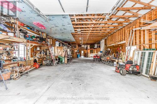 19617 Mountainview Road, Caledon, ON - Indoor Photo Showing Garage