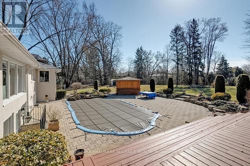 258 Westwood Drive, Oakville, ON - Outdoor