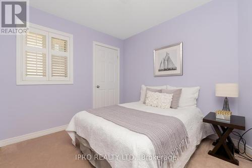 13 Putnam Drive, Brampton, ON - Indoor Photo Showing Bedroom