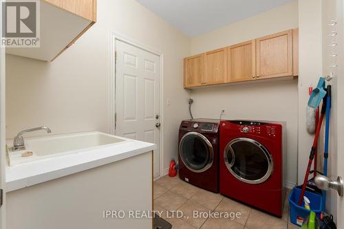 13 Putnam Drive, Brampton, ON - Indoor Photo Showing Laundry Room