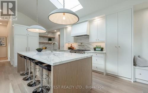 37 Cotman Crescent, Toronto, ON - Indoor Photo Showing Kitchen With Upgraded Kitchen