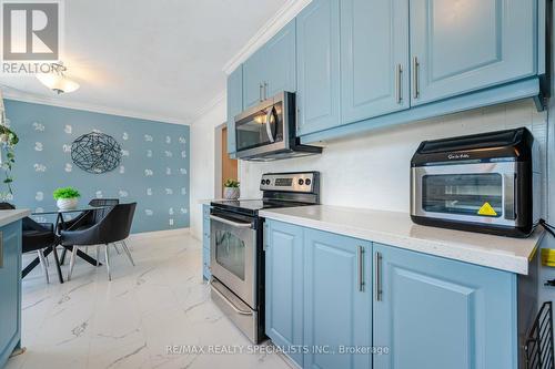 61 - 6780 Formentera Avenue, Mississauga, ON - Indoor Photo Showing Kitchen