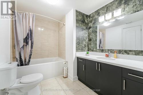 61 - 6780 Formentera Avenue, Mississauga, ON - Indoor Photo Showing Bathroom