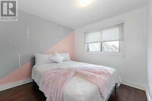 61 - 6780 Formentera Avenue, Mississauga, ON - Indoor Photo Showing Bedroom