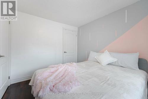 61 - 6780 Formentera Avenue, Mississauga, ON - Indoor Photo Showing Bedroom