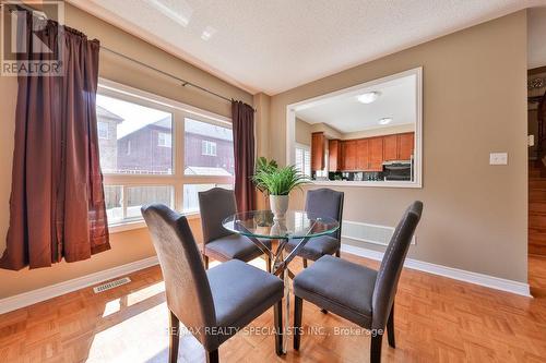 225 Andrews Trail, Milton, ON - Indoor Photo Showing Dining Room