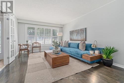 67 Mary Street, Halton Hills, ON - Indoor Photo Showing Living Room