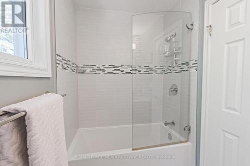 67 Mary Street, Halton Hills, ON - Indoor Photo Showing Bathroom
