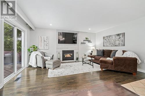 67 Mary Street, Halton Hills, ON - Indoor Photo Showing Living Room With Fireplace