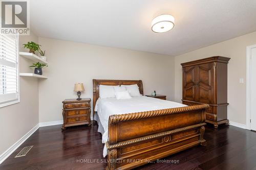 3316 Stalybridge Drive, Oakville, ON - Indoor Photo Showing Bedroom