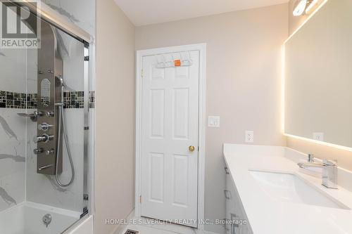 3316 Stalybridge Drive, Oakville, ON - Indoor Photo Showing Bathroom