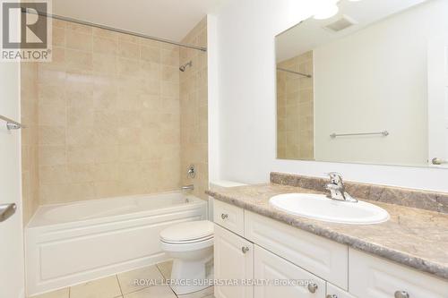 56 Pointer Street, Cambridge, ON - Indoor Photo Showing Bathroom