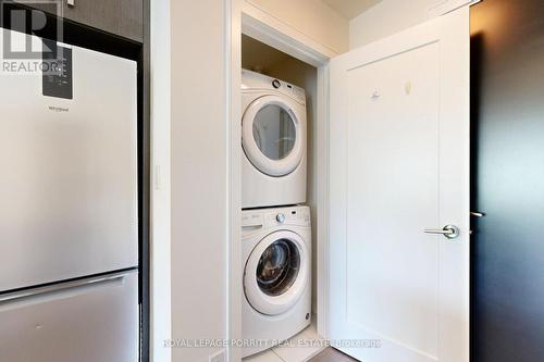 302 - 1575 Lakeshore Road W, Mississauga, ON - Indoor Photo Showing Laundry Room