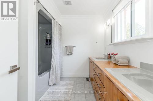 7765 5Th Line, Essa, ON - Indoor Photo Showing Bathroom