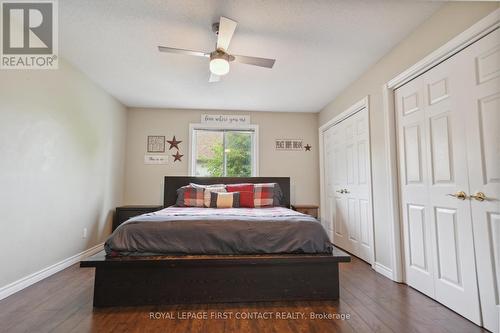 119 58Th Street S, Wasaga Beach, ON - Indoor Photo Showing Bedroom