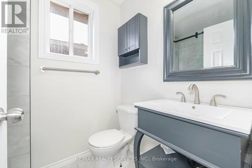 38 Irene Drive, Barrie, ON - Indoor Photo Showing Bathroom