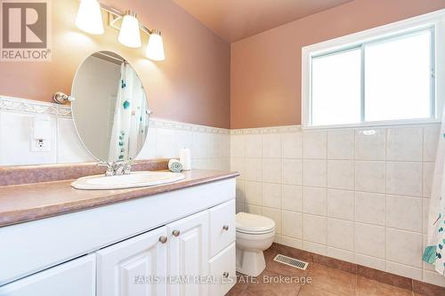 43 Briar Road, Barrie, ON - Indoor Photo Showing Bathroom