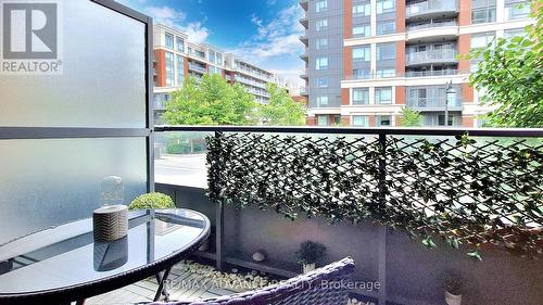 210 - 18 Uptown Drive E, Markham, ON - Outdoor