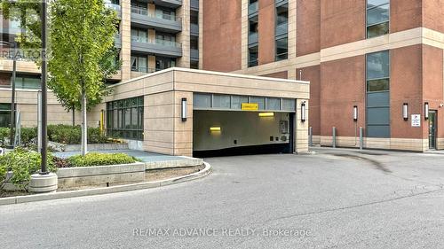 210 - 18 Uptown Drive E, Markham, ON - Outdoor
