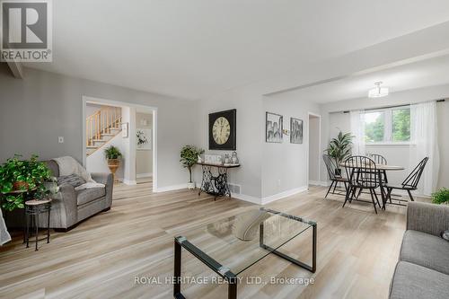 25 Burningham Crescent, Ajax, ON - Indoor Photo Showing Living Room