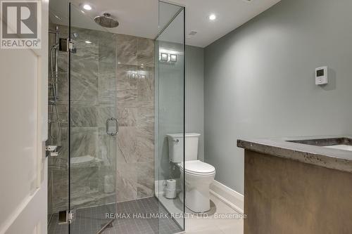 37 Normandy Boulevard, Toronto, ON - Indoor Photo Showing Bathroom