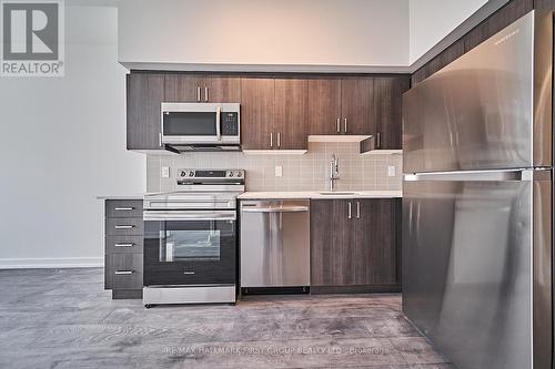 2707 - 1455 Celebration Drive, Pickering, ON - Indoor Photo Showing Kitchen