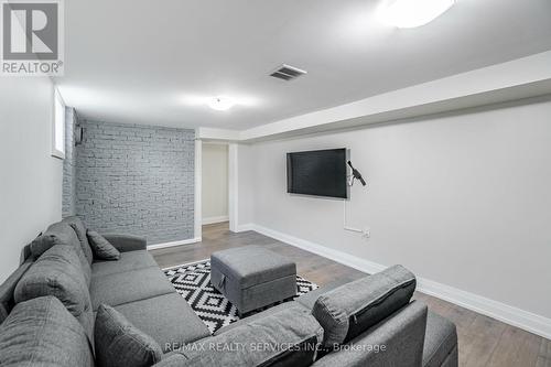 89 Darlingside Drive, Toronto, ON - Indoor Photo Showing Other Room