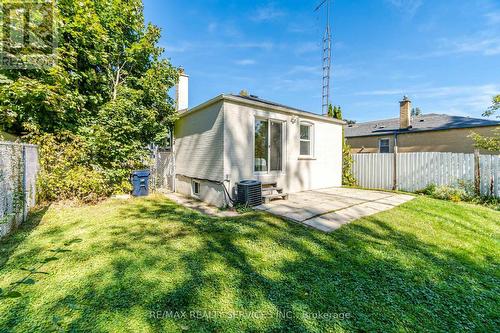 89 Darlingside Drive, Toronto, ON - Outdoor