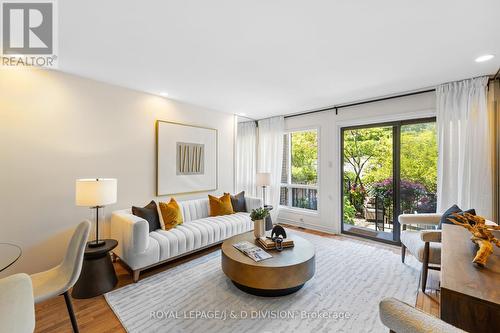 134 Dupont Street, Toronto, ON - Indoor Photo Showing Bedroom